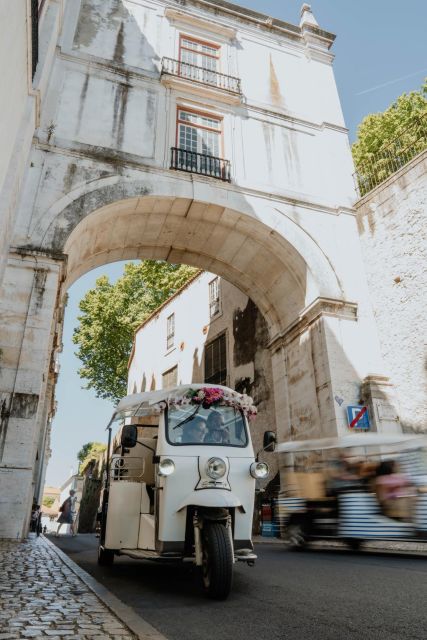 Discover Lisbon 4h Tuk Tuk - Duration and Booking