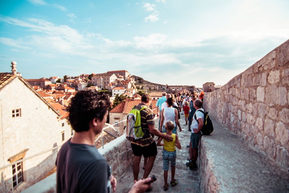 Dubrovnik: Walls and Wars Walking Tour - Panoramic City Views