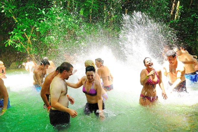 Dunns River, River Tubing and Lunch Combo - Start Time and Capacity