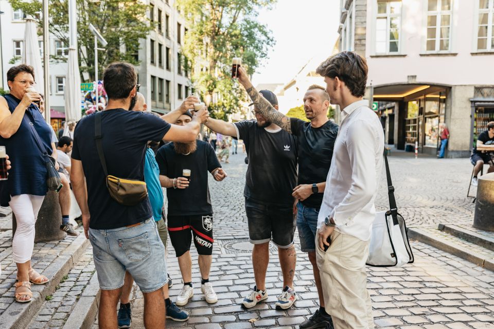 Düsseldorf: Altbier-Safari Beer Walking Tour - Inclusions and Pricing