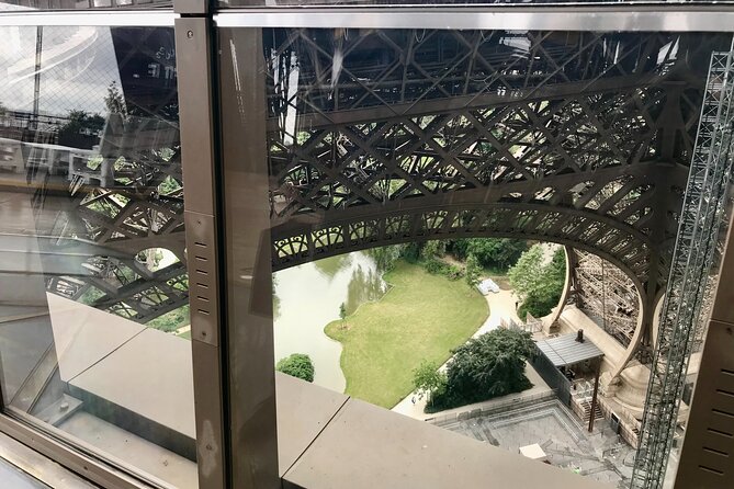 Eiffel Tower Summit Semi-Private Guided Tour - Group Size and Policies