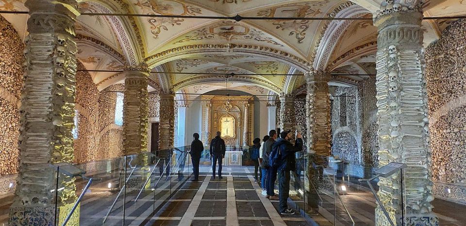 Évora Full-Day Tour With Wine Tasting From Lisbon - Climbing to the Top of Évora Cathedral