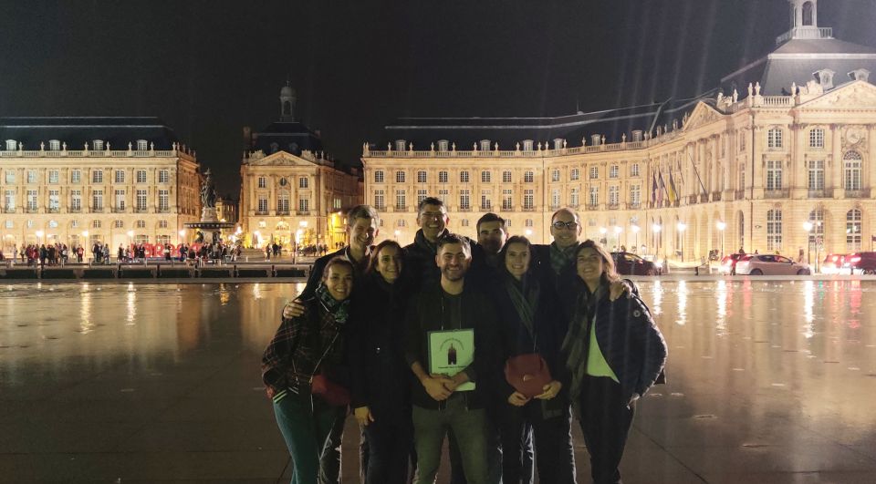 Exclusive! Bordeaux: Nighttime Highlights Walking Tour - Language Options and Accessibility