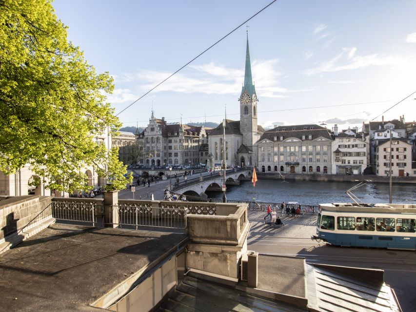 Explore the Best Guided Intro Tour of Zurich With a Local - Group Size