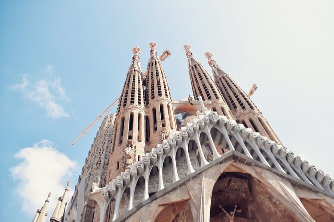 Fast Track Sagrada Familia Guided Tour - Booking Information