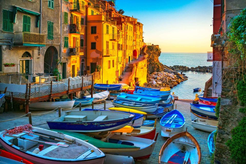 Florence to Cinque Terre Private Trip by Ferry or Train - Group Size and Guide