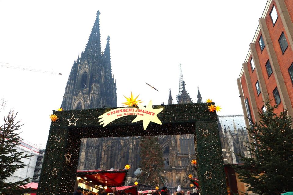 From Amsterdam: Cologne Christmas Market Day Tour - Wandering the Old Town