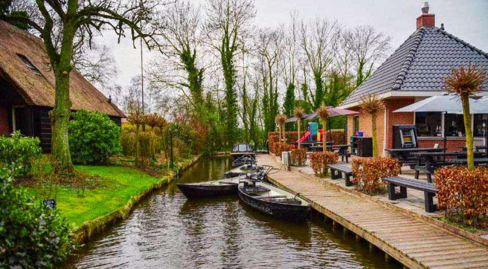 From Amsterdam: Giethoorn Guided Day Trip With Canal Cruise - Additional Information