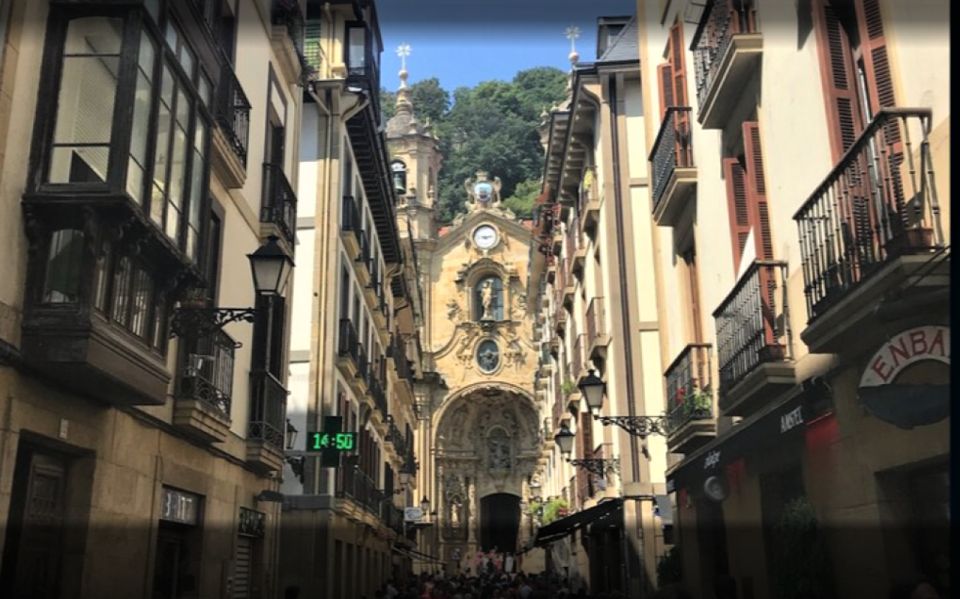 From Bilbao: Private San Sebastian, Pintxo, and Wine Tour - Historic Old Town