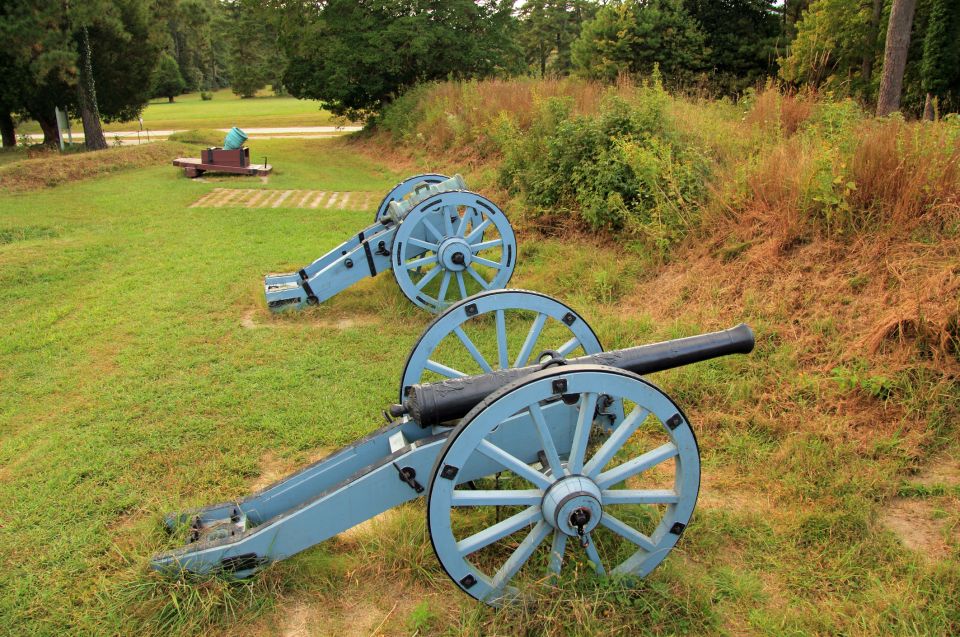 From DC: Colonial Williamsburg and Historical Triangle Tour - Yorktown Battlefield and History