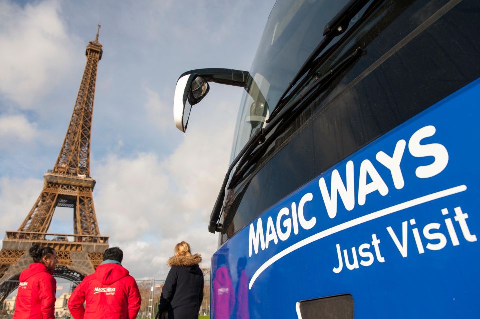 From Disneyland® Paris - Lunch at the Eiffel Tower & Cruise - Accessibility Considerations