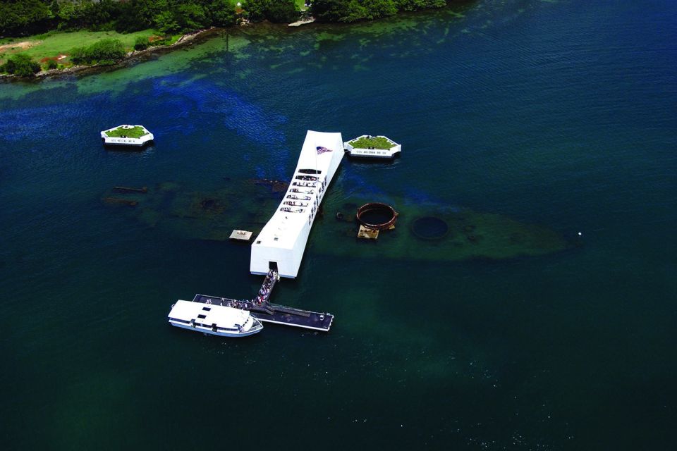 From Kahului, Lihue or Kona: Pearl Harbor & Honolulu Tour - Honolulu Landmarks