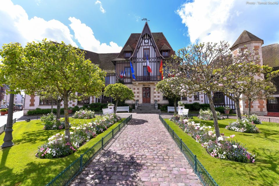 From Le Havre: Normandy's Regional Highlights Private Tour - Charming Honfleur