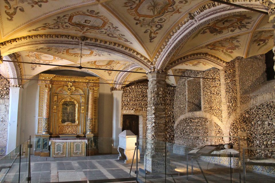 From Lisbon: Évora Private Historic Discovery Tour - Bone Chapel Exploration