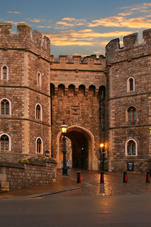 From London: Windsor Castle Afternoon Sightseeing Tour - Queen Marys Dolls House