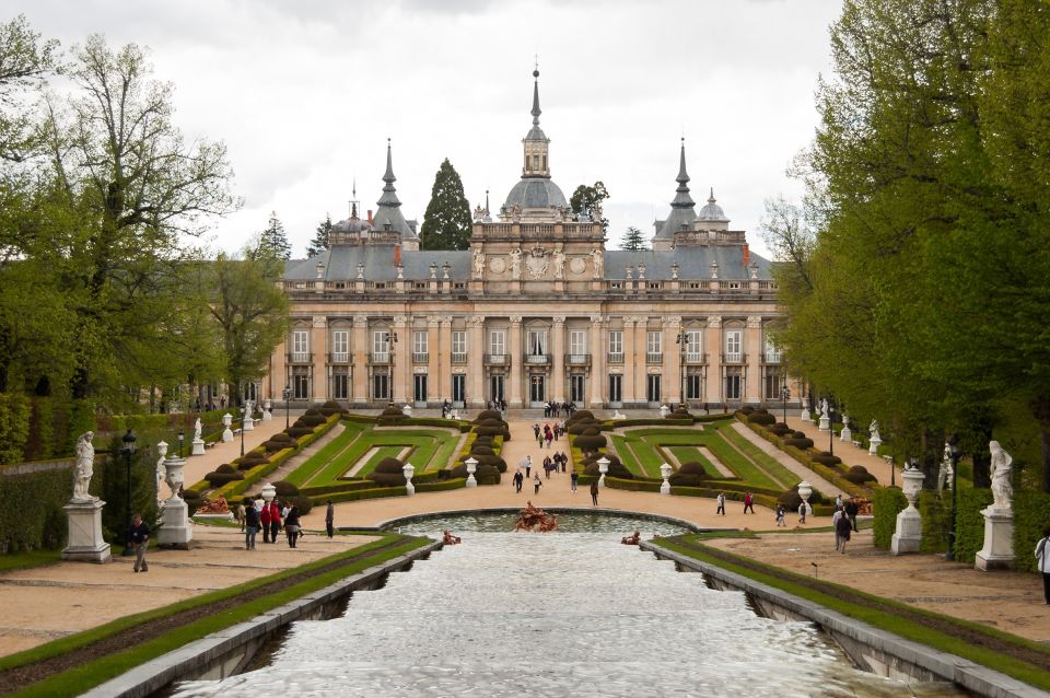 From Madrid: Segovia & La Granja Private Full-Day Tour - Bilingual Guide Services