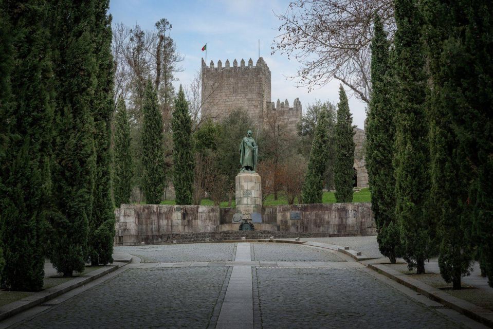 From Porto: 1-day MINHO / Guimarães - Braga Tour - Inclusions and Extras