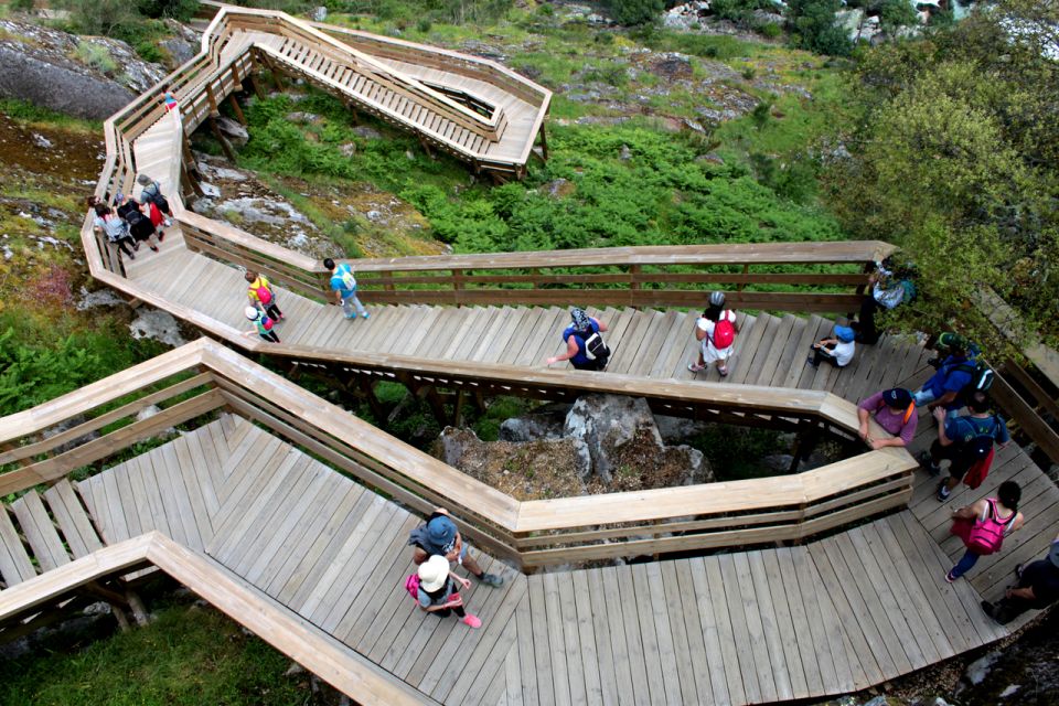 From Porto: 516 Arouca Bridge and Paiva Walkways Guided Tour - Hiking the Paiva Walkways