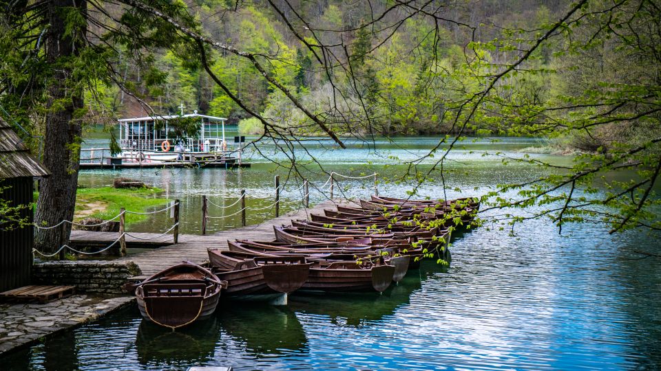 From Split: Plitvice Lakes Guided Tour - Entrance Fees