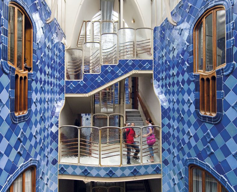 Gaudis Masterpieces Private Tour in Barcelona - Park Guell Guided Tour