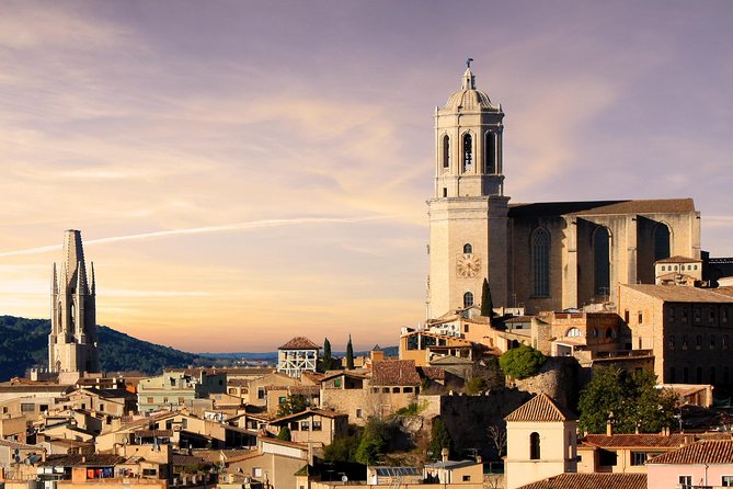 Girona History, Legends, and Food Walking Tour With Food Tasting - Tour Duration and Group Size Details