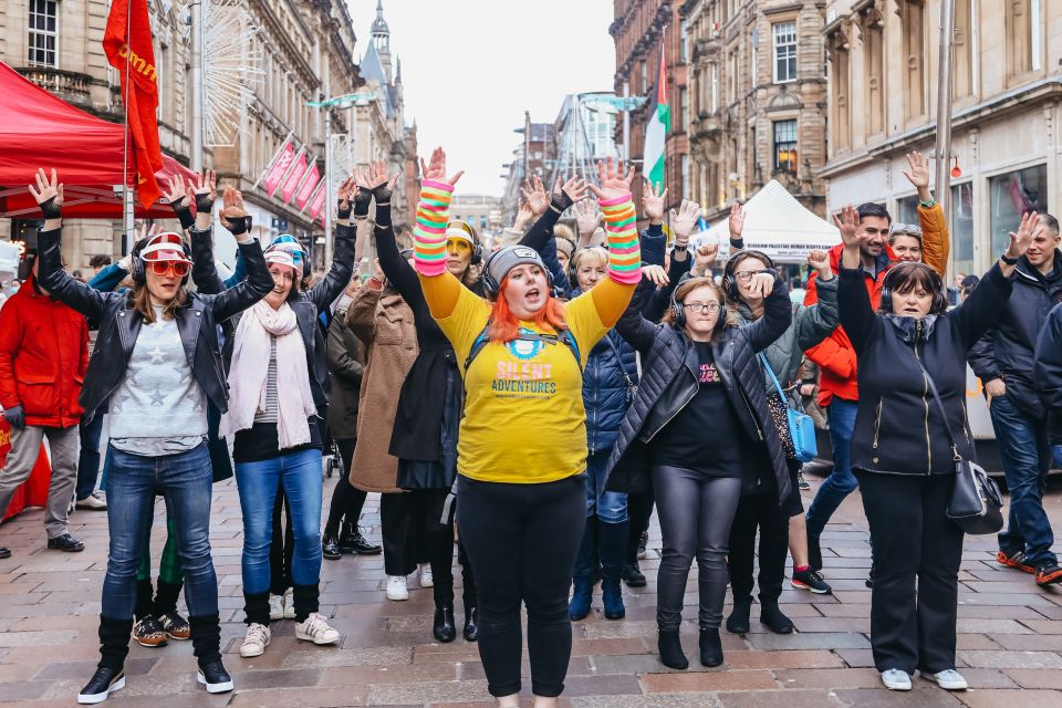 Glasgow: Silent Disco Adventure Tour - Advanced Silent Disco Headphones