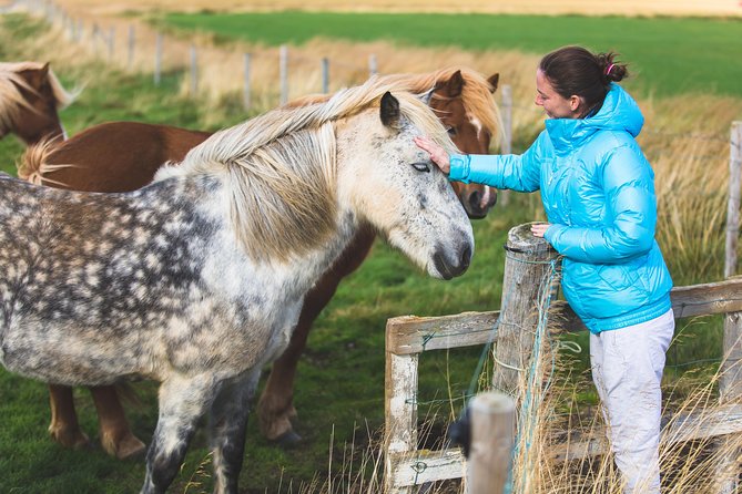 Golden Circle and Horses - Dress Code and Recommendations