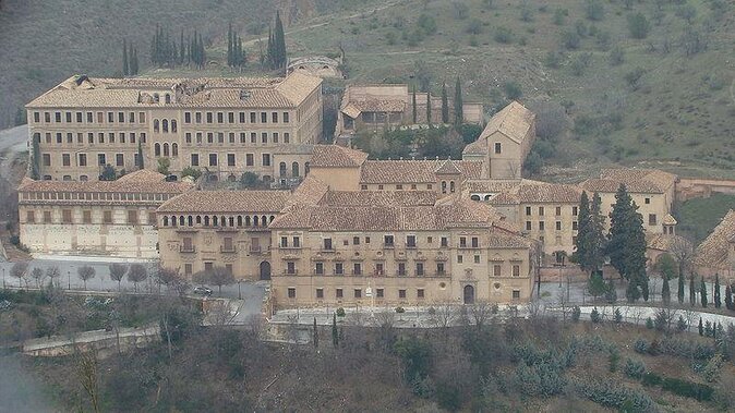 Granada Full Day: the Complete Alhambra + the Albaicin and Sacromonte - Highlights of the Albaicín