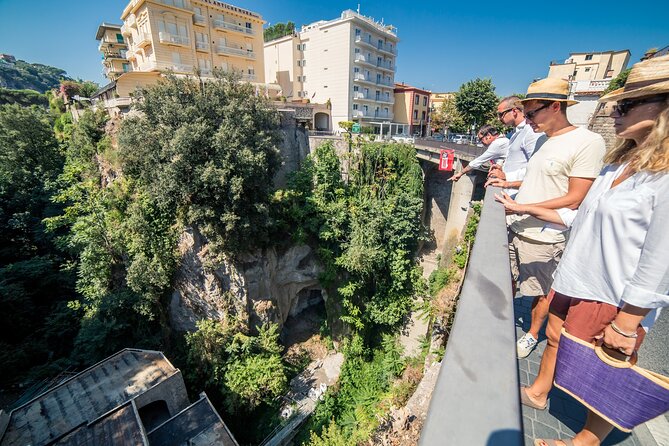 Guided Walking Tour of Sorrento & Street Food Experience - Savoring the Street Food Experience