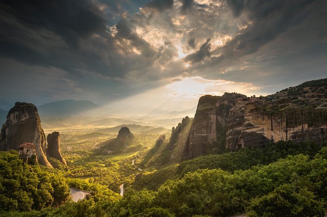 Half-Day Meteora Cultural Tour From Kalambaka Train Station - Dress Code and Accessibility