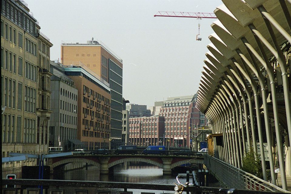 Hamburg: Line F Hop-On Hop-Off Bus and Boat Tour - Hop-On Hop-Off Bus Stops