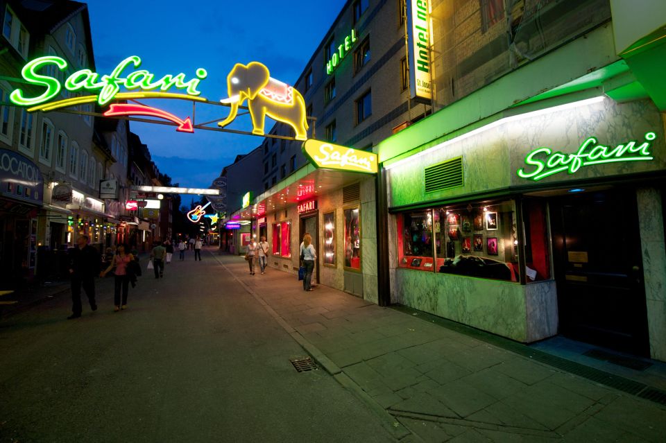 Hamburg: Safari Tour in St. Pauli - Optional Bar and Club Discounts