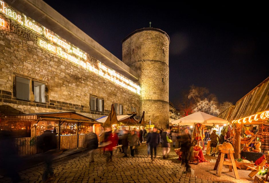 Hannover: Christmas Time Walking Tour - Hanover Old Town Sights