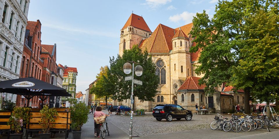 Hanover: Guided Walking Tour of the Nordstadt District - Notable Locations