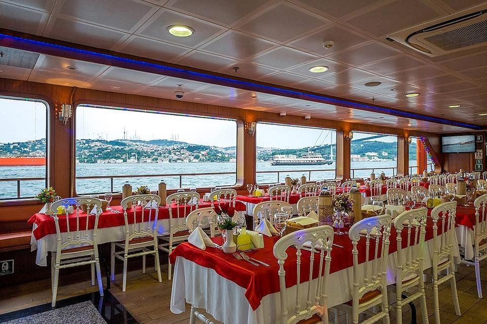 Istanbul Bosphorus Cruise With Dinner and Entertainment - Tour Logistics