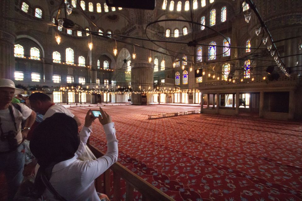 Istanbul Classics Tour - Grand Bazaar Stroll