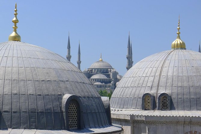 Istanbul Highlights Small Group or Private Guided Tour With Drink - Navigating the Grand Bazaar