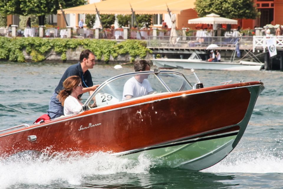 Lake Como: Classic Speedboat Private Tour With Lunch - Lunch at Lakeside Restaurants