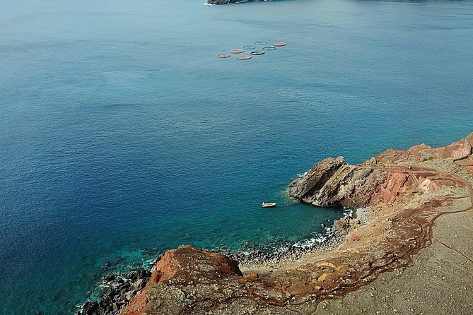 Lighthouse View 2 - Boat Tour Ponta São Lourenço - Booking and Planning