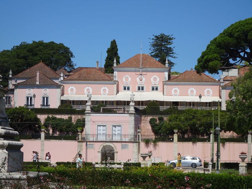 Lisbon Belém Self-Guided Walking Tour & Scavenger Hunt - Explore Beléms Historic Landmarks