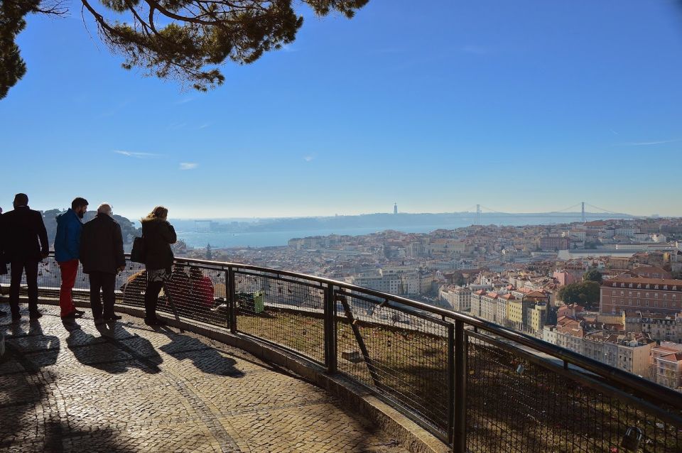 Lisbon: City Highlights Tour by Tuk Tuk - Tour Inclusions