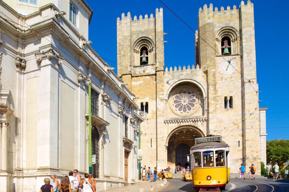 Lisbon Highlights Tour on a Tuk-Tuk: the Quick City Overview - Important Information