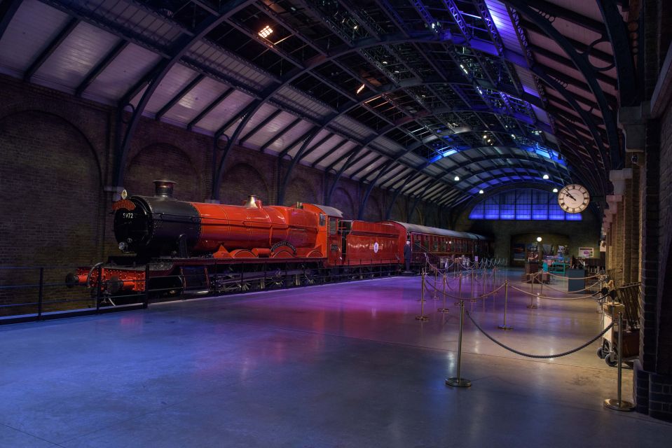 London: Harry Potter Family Package Tickets With Transfer - Ride the Hogwarts Express