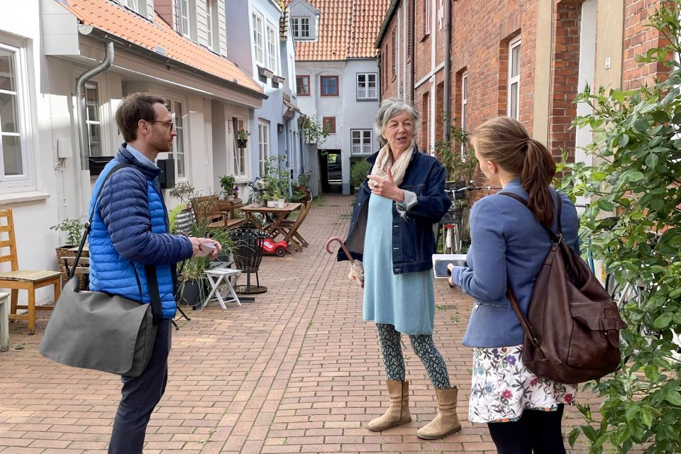 Lübeck: An Entertaining Tour Through Hidden Courtyards - Exploring Lübecks Old Town