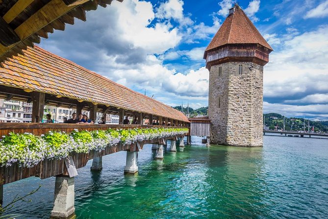 Lucerne CH Experience: Cheese, Chocolate, Chapel Bridge & Château - Optional Sightseeing Cruise Ticket