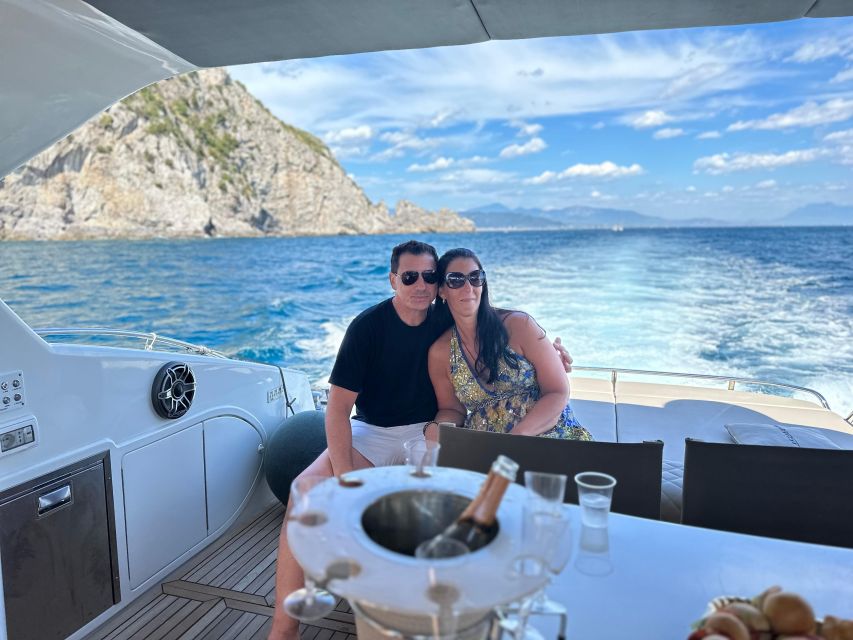 Luxury Yacht Capri Tour With Aperitif - Snorkeling Opportunity