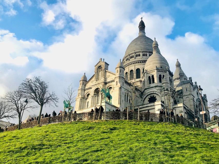 Montmartre. the Old Artist Village and Its Unique Charm. - Tour Duration and Meeting Point