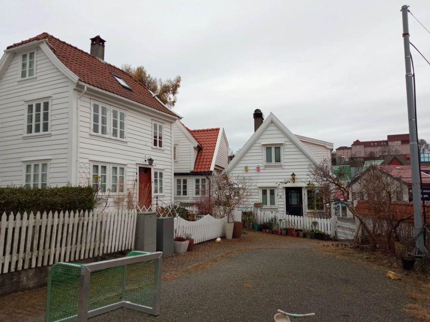 Off the Beaten Track in Bergen: A Self-Guided Audio Tour - Walk Along Nye Sandviksveien