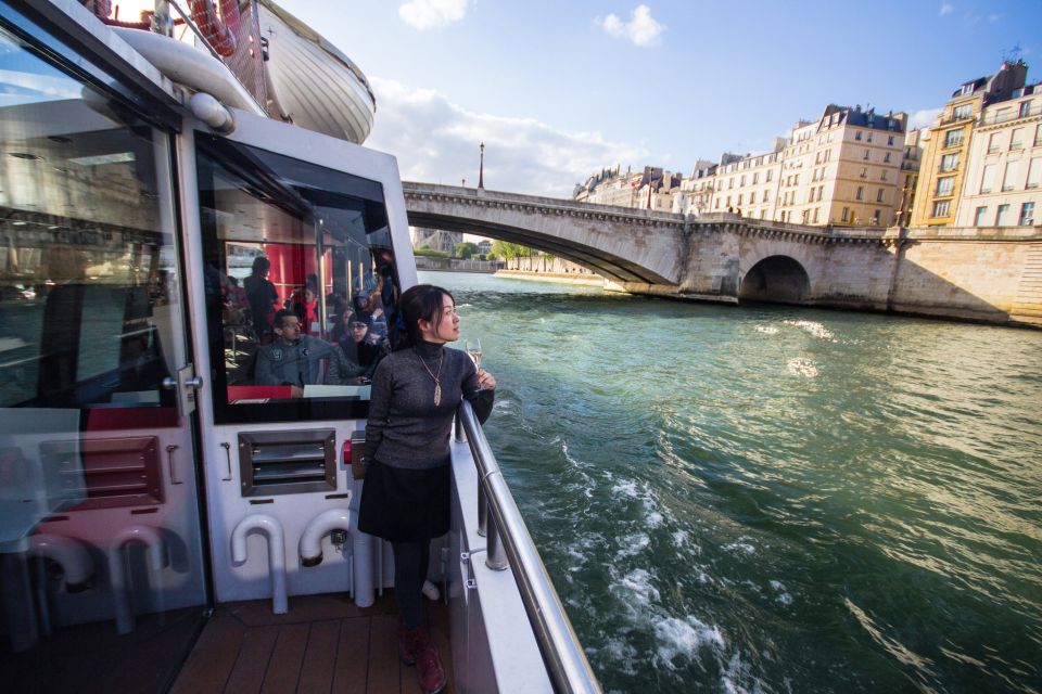 Paris: Champagne Tasting Cruise Departure From Eiffel Tower - Duration and Meeting Point