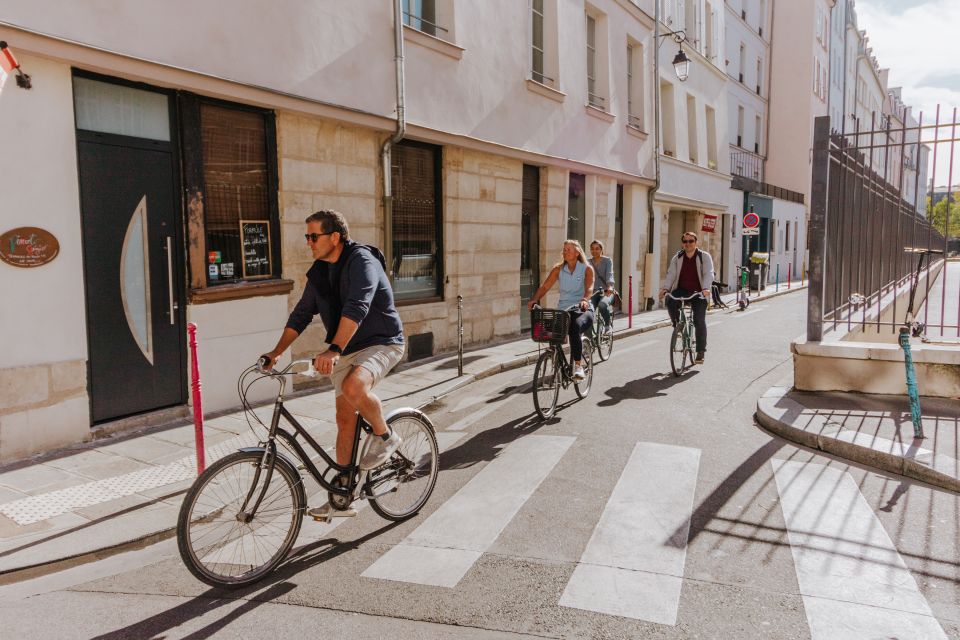 Paris: Guided Bike Tour Like a Local - Bike and Gear